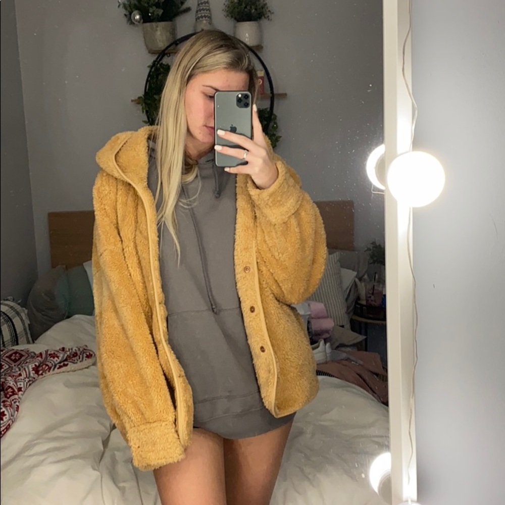 Forever 21 fluffy Jacket